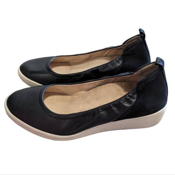 Vionic Jacey wedge black leather wedge slip on low heel shoe women's 9 - Picture 6 of 10